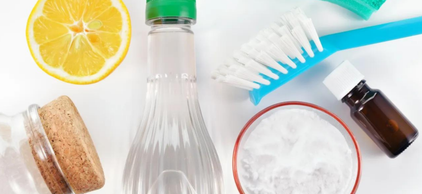 Say Goodbye to Grease Stains: Tips and Tricks for a Spotless Home